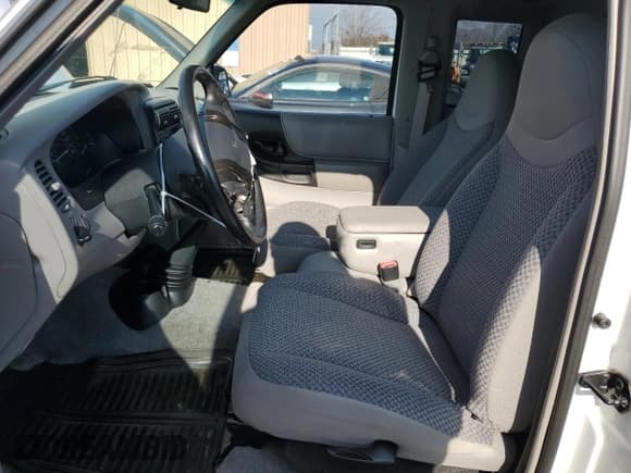 ✅ 1998 Ford Ranger XL • VIN: 1FTYR14CXWPA20582 • Lot: 86070104. Listed on Copart with 218,731 mi. Free auction sales archive from the USA and detailed vehicle history report at DreamBid. Image 7.