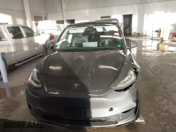 ✅ 2023 Tesla Model Y Long Range • VIN: 7SAYGDEE5PA033341 • Lot: 41379625. Listed on IAAI with Not provided. Free auction sales archive from the USA and detailed vehicle history report at DreamBid. Image 12.