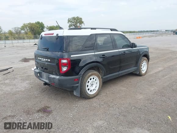 ✅ 2024 Ford Bronco Sport Heritage • VIN: 3FMCR9G6XRRE93244 • Лот: 43199260. Опубликован ранее на IAAI с пробегом 13 371 миль. Бесплатный доступ к архиву аукционных продаж из США и подробный отчёт об истории автомобиля на DreamBid. Изображение 4.