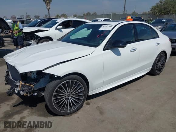 ✅ 2024 Mercedes-Benz C 300 • VIN: W1KAF4GB9RR237165 • Lot: 42907491. Wystawiony na IAAI z przebiegiem 8 143 mil. Bezpłatny archiwum sprzedaży aukcyjnych z USA i szczegółowy raport historii pojazdu na DreamBid. Zdjęcie 2.