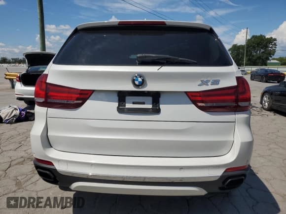✅ 2015 BMW X5 xDrive50i • VIN: 5UXKR6C5XF0J74786 • Lot: 66507785. Wystawiony na Copart z przebiegiem 102 914 mil. Bezpłatny archiwum sprzedaży aukcyjnych z USA i szczegółowy raport historii pojazdu na DreamBid. Zdjęcie 6.