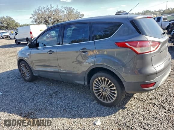 ✅ 2014 Ford Escape SE • VIN: 1FMCU0GX1EUC16827 • Lot: 93931755. Wystawiony na Copart z przebiegiem 101 605 mil. Bezpłatny archiwum sprzedaży aukcyjnych z USA i szczegółowy raport historii pojazdu na DreamBid. Zdjęcie 2.