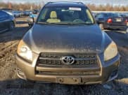 ✅ 2010 Toyota RAV4 • VIN: JTMBF4DV2A5031999 • Lot: 95285075. Wystawiony na Copart z przebiegiem 204 032 mil. Bezpłatny archiwum sprzedaży aukcyjnych z USA i szczegółowy raport historii pojazdu na DreamBid. Zdjęcie 5.