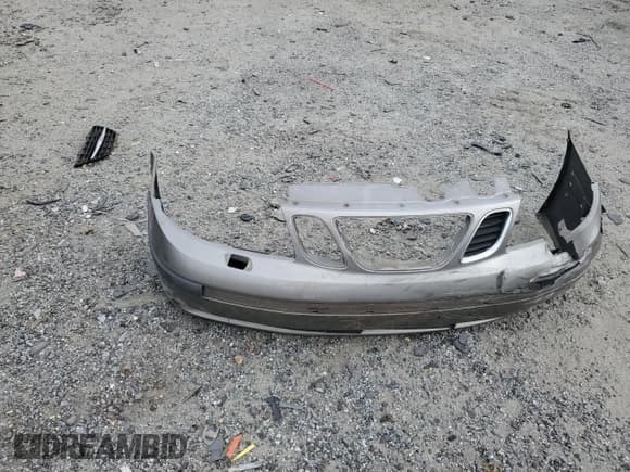 ✅ 2002 Saab 9-5 Aero • VIN: YS3EH45G623026656 • Лот: 75687144. Опубликован ранее на Copart с пробегом 195 502 миль. Бесплатный доступ к архиву аукционных продаж из США и подробный отчёт об истории автомобиля на DreamBid. Изображение 12.