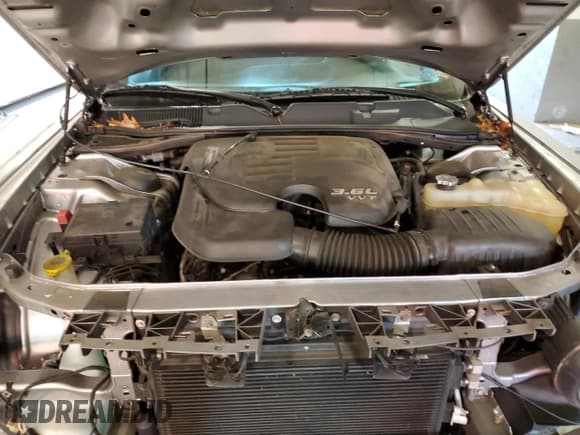 ✅ 2016 Dodge Challenger SXT Plus • VIN: 2C3CDZAG1GH279566 • Lot: 42967124. Listed on Copart with 114,159 mi. Free auction sales archive from the USA and detailed vehicle history report at DreamBid. Image 11.