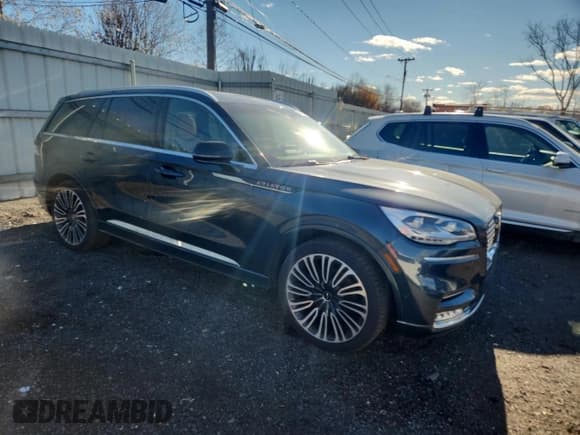 ✅ 2023 Lincoln Aviator Black Label • VIN: 5LM5J9XC3PGL24464 • Lot: 92227815. Listed on Copart with 15,305 mi. Free auction sales archive from the USA and detailed vehicle history report at DreamBid. Image 4.