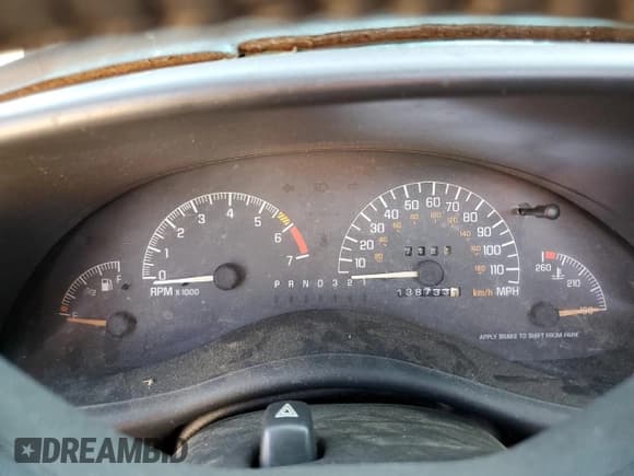 ✅ 2002 Pontiac Grand Prix GT • VIN: 1G2WP12K62F121100 • Lot: 71308245. Listed on Copart with 138,733 mi. Free auction sales archive from the USA and detailed vehicle history report at DreamBid. Image 9.