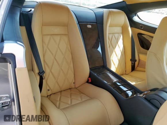 ✅ 2006 Bentley Continental GT GT • VIN: SCBCR63W96C038598 • Lot: 57393355. Wystawiony na Copart z przebiegiem 35 297 mil. Bezpłatny archiwum sprzedaży aukcyjnych z USA i szczegółowy raport historii pojazdu na DreamBid. Zdjęcie 10.