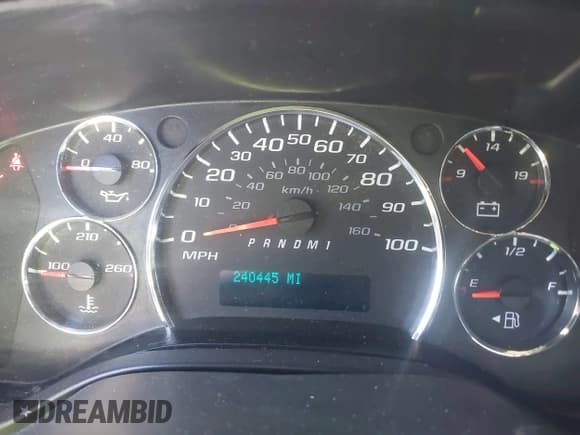 ✅ 2015 GMC Savana Cargo • VIN: 1GTW7FCF0F1908301 • Lot: 43397537. Listed on IAAI with 240,445 mi. Free auction sales archive from the USA and detailed vehicle history report at DreamBid. Image 7.