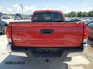 ✅ 2018 Toyota Tacoma SR • VIN: 5TFSX5EN2JX060635 • Lot: 64055365. Wystawiony na Copart z przebiegiem 61 577 mil. Bezpłatny archiwum sprzedaży aukcyjnych z USA i szczegółowy raport historii pojazdu na DreamBid. Zdjęcie 6.