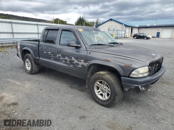 ✅ 2003 Dodge Dakota Sport • VIN: 1D7HG38N13S251978 • Lot: 75883674. Wystawiony na Copart z przebiegiem 172 642 mil. Bezpłatny archiwum sprzedaży aukcyjnych z USA i szczegółowy raport historii pojazdu na DreamBid. Zdjęcie 4.