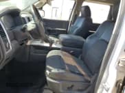 ✅ 2010 Dodge 1500 SLT • VIN: 1D7RV1CT0AS206922 • Lot: 53060375. Wystawiony na Copart z przebiegiem Nie podano. Bezpłatny archiwum sprzedaży aukcyjnych z USA i szczegółowy raport historii pojazdu na DreamBid. Zdjęcie 7.