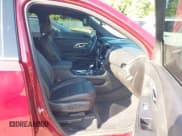 ✅ 2022 Chevrolet Traverse LT • VIN: 1GNEVHKW9NJ146039 • Lot: 42237408. Wystawiony na IAAI z przebiegiem 42 550 mil. Bezpłatny archiwum sprzedaży aukcyjnych z USA i szczegółowy raport historii pojazdu na DreamBid. Zdjęcie 5.