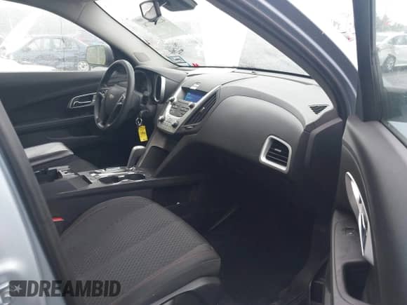 2015 Chevrolet Equinox L z VIN 2GNALLEKXF6303737, wystawiony jako IAAI lot #42282778 z przebiegiem 113 900 mil mil oraz . Historia ofert i sprzedaży dostępna na DreamBid. Obrazek 5.