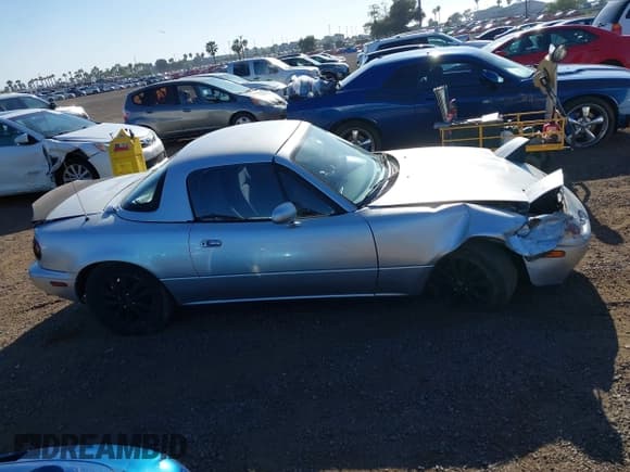 ✅ 1990 Mazda MX-5 Miata • VIN: JM1NA3512L0146684 • Lot: 42306385. Listed on IAAI with 71,211 mi. Free auction sales archive from the USA and detailed vehicle history report at DreamBid. Image 14.