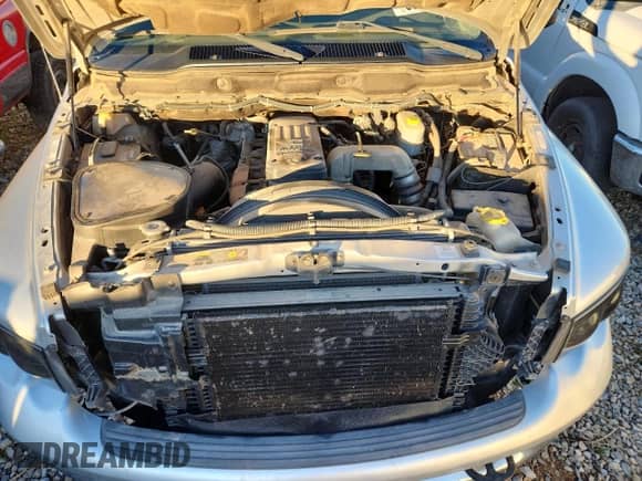 2005 Dodge 3500 SLT z VIN 3D7LS38C35G792659, wystawiony jako Copart lot #86188965 z przebiegiem 214 931 mil mil oraz Czysty tytuł • Clean title. Historia ofert i sprzedaży dostępna na DreamBid. Obrazek 11.