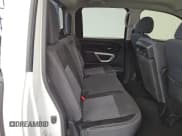 ✅ 2021 Nissan Titan SV • VIN: 1N6AA1EC4MN513848 • Lot: 69156775. Wystawiony na Copart z przebiegiem 123 946 mil. Bezpłatny archiwum sprzedaży aukcyjnych z USA i szczegółowy raport historii pojazdu na DreamBid. Zdjęcie 10.