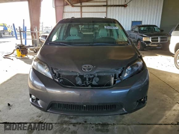✅ 2011 Toyota Sienna XLE • VIN: 5TDYK3DCXBS063206 • Лот: 85439275. Опубликован ранее на Copart с пробегом 208 375 миль. Бесплатный доступ к архиву аукционных продаж из США и подробный отчёт об истории автомобиля на DreamBid. Изображение 5.