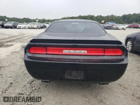 ✅ 2014 Dodge Challenger SXT • VIN: 2C3CDYAG2EH204107 • Lot: 71256934. Wystawiony na Copart z przebiegiem 191 047 mil. Bezpłatny archiwum sprzedaży aukcyjnych z USA i szczegółowy raport historii pojazdu na DreamBid. Zdjęcie 6.