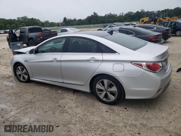 ✅ 2012 Hyundai Sonata Hybrid • VIN: KMHEC4A4XCA023446 • Lot: 74280594. Listed on Copart with 232,330 mi. Free auction sales archive from the USA and detailed vehicle history report at DreamBid. Image 2.
