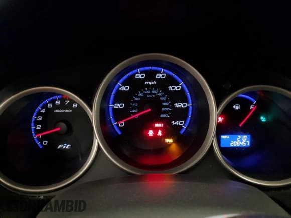 ✅ 2008 Honda Fit • VIN: JHMGD37418S011567 • Lot: 53704705. Wystawiony na Copart z przebiegiem 208 457 mil. Bezpłatny archiwum sprzedaży aukcyjnych z USA i szczegółowy raport historii pojazdu na DreamBid. Zdjęcie 9.