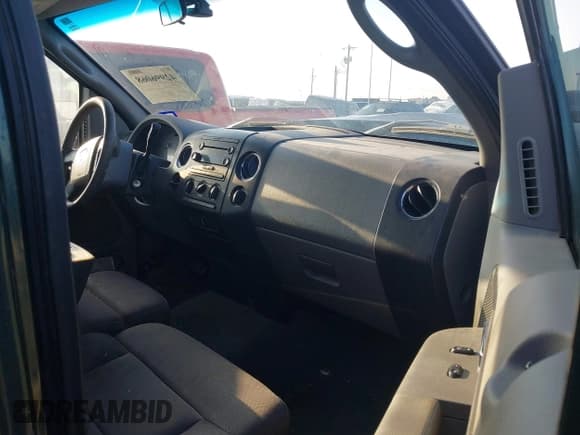 ✅ 2005 Ford F-150 XLT • VIN: 1FTRW12W75FB20802 • Lot: 42996068. Wystawiony na IAAI z przebiegiem 159 380 mil. Bezpłatny archiwum sprzedaży aukcyjnych z USA i szczegółowy raport historii pojazdu na DreamBid. Zdjęcie 5.