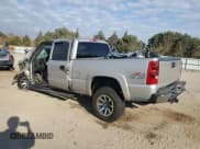 ✅ 2005 Chevrolet Silverado 2500HD LS • VIN: 1GCHK23215F832375 • Lot: 90425345. Wystawiony na Copart z przebiegiem Nie podano. Bezpłatny archiwum sprzedaży aukcyjnych z USA i szczegółowy raport historii pojazdu na DreamBid. Zdjęcie 2.