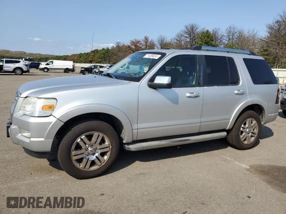 ✅ 2010 Ford Explorer Limited • VIN: 1FMEU7FE3AUB01979 • Lot: 71459624. Wystawiony na Copart z przebiegiem 165 819 mil. Bezpłatny archiwum sprzedaży aukcyjnych z USA i szczegółowy raport historii pojazdu na DreamBid. Zdjęcie 1.