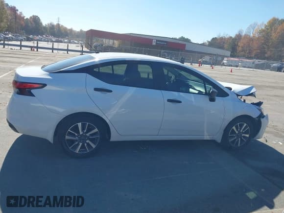 ✅ 2024 Nissan Versa S • VIN: 3N1CN8DV2RL878602 • Лот: 43620767. Опубликован ранее на IAAI с пробегом 22 248 миль. Бесплатный доступ к архиву аукционных продаж из США и подробный отчёт об истории автомобиля на DreamBid. Изображение 13.