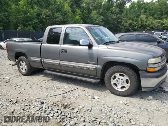 2001 Chevrolet Silverado 1500 LS с VIN 2GCEC19VX11225758, выставлен на аукционе Copart как лот 60914564 с пробегом Не указан миль и Чистый • Clean title. История ставок и продаж доступна на DreamBid. Изображение 4.