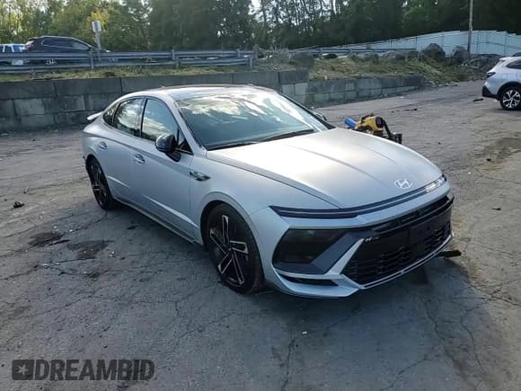 ✅ 2024 Hyundai Sonata N Line • VIN: KMHL54JC7RA391102 • Lot: 81656805. Listed on Copart with 15,541 mi. Free auction sales archive from the USA and detailed vehicle history report at DreamBid. Image 14.