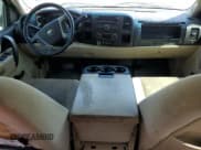 ✅ 2010 Chevrolet Silverado 1500 • VIN: 1GCSCSE29AZ252168 • Лот: 53297045. Опубликован ранее на Copart с пробегом 256 798 миль. Бесплатный доступ к архиву аукционных продаж из США и подробный отчёт об истории автомобиля на DreamBid. Изображение 8.