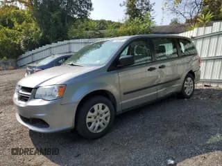 ✅ 2016 Dodge Grand Caravan American Value • VIN: 2C4RDGBG5GR315813 • Lot: 71830905. Wystawiony na Copart z przebiegiem 144 735 mil. Bezpłatny archiwum sprzedaży aukcyjnych z USA i szczegółowy raport historii pojazdu na DreamBid. Zdjęcie 1.