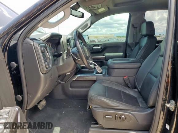 ✅ 2021 Chevrolet Silverado 1500 LTZ • VIN: 3GCUYGET0MG157115 • Lot: 62661835. Wystawiony na Copart z przebiegiem 129 319 mil. Bezpłatny archiwum sprzedaży aukcyjnych z USA i szczegółowy raport historii pojazdu na DreamBid. Zdjęcie 7.