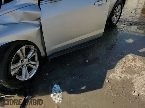 ✅ 2017 Chevrolet Equinox LS • VIN: 2GNALBEK9H1545655 • Лот: 77379694. Опубликован ранее на Copart с пробегом Не указан. Бесплатный доступ к архиву аукционных продаж из США и подробный отчёт об истории автомобиля на DreamBid. Изображение 14.