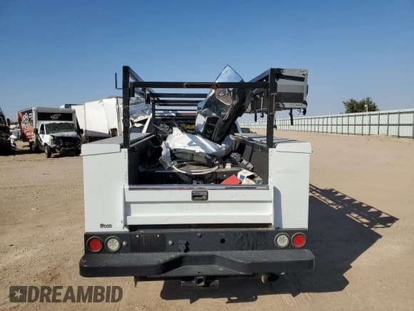 ✅ 2020 Chevrolet Silverado 2500HD • VIN: 1GB5WLE74LF286534 • Lot: 71199324. Wystawiony na Copart z przebiegiem 87 804 mil. Bezpłatny archiwum sprzedaży aukcyjnych z USA i szczegółowy raport historii pojazdu na DreamBid. Zdjęcie 6.