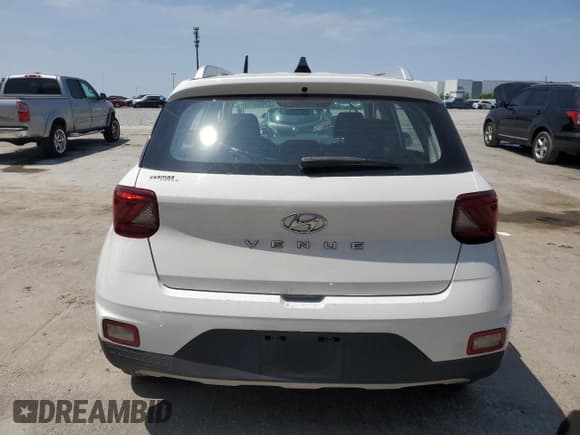 ✅ 2020 Hyundai Venue SEL • VIN: KMHRC8A32LU035850 • Lot: 57960775. Listed on Copart with 73,945 mi. Free auction sales archive from the USA and detailed vehicle history report at DreamBid. Image 6.