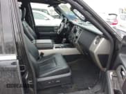 ✅ 2017 Ford Expedition Max Limited • VIN: 1FMJK2AT8HEA43191 • Lot: 42143786. Wystawiony na IAAI z przebiegiem 121 816 mil. Bezpłatny archiwum sprzedaży aukcyjnych z USA i szczegółowy raport historii pojazdu na DreamBid. Zdjęcie 5.