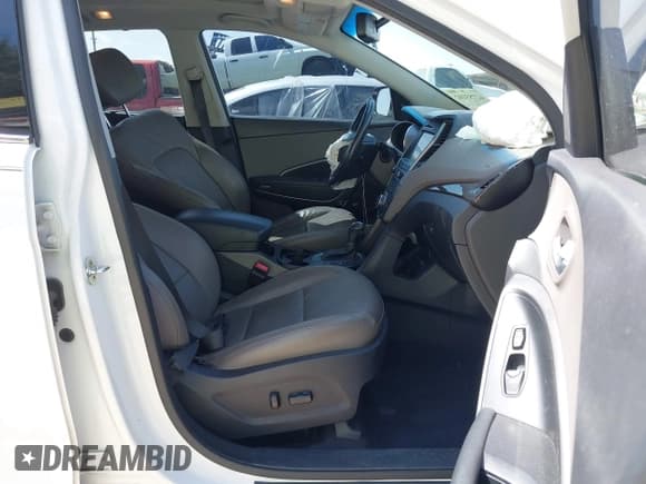 ✅ 2017 Hyundai Santa Fe Ultimate • VIN: 5NMZW4LA1HH042352 • Lot: 42753102. Listed on IAAI with 86,473 mi. Free auction sales archive from the USA and detailed vehicle history report at DreamBid. Image 5.