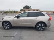 ✅ 2025 Volvo XC60 Plus • VIN: YV4H60RC7S1068305 • Lot: 42100343. Listed on IAAI with 1,870 mi. Free auction sales archive from the USA and detailed vehicle history report at DreamBid. Image 15.