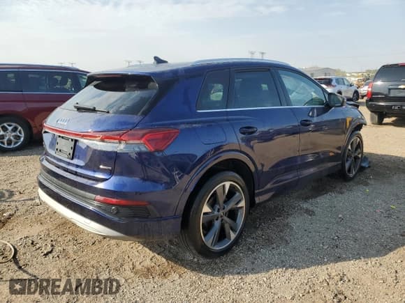 ✅ 2022 Audi Q4 e-tron Premium Plus • VIN: WA1H2BFZ2NP042449 • Лот: 75067984. Опубликован ранее на Copart с пробегом 21 627 миль. Бесплатный доступ к архиву аукционных продаж из США и подробный отчёт об истории автомобиля на DreamBid. Изображение 3.