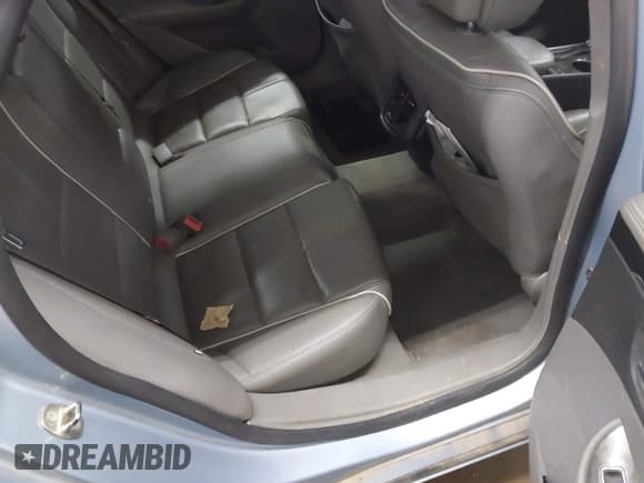 ✅ 2014 Chevrolet Impala LTZ • VIN: 1G1145SL6EU103400 • Lot: 43863150. Listed on IAAI with 355,740 mi. Free auction sales archive from the USA and detailed vehicle history report at DreamBid. Image 8.