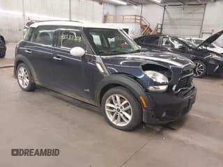 ✅ 2014 MINI Countryman S • VIN: WMWZC5C56EWP38017 • Lot: 42287308. Listed on IAAI with 151,780 mi. Free auction sales archive from the USA and detailed vehicle history report at DreamBid. Image 1.