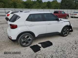 2021 Hyundai Venue SEL z VIN KMHRC8A31MU119031, wystawiony jako Copart lot #68738984 z przebiegiem 43 101 mil mil oraz Szkoda całkowita • Salvage title. Historia ofert i sprzedaży dostępna na DreamBid. Obrazek 3.