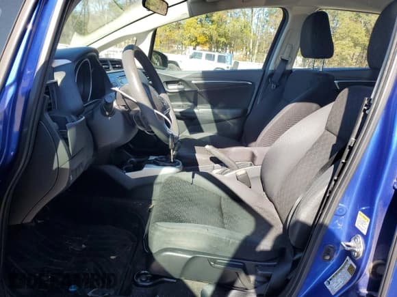 ✅ 2015 Honda Fit LX • VIN: 3HGGK5G52FM726053 • Лот: 81963024. Опубликован ранее на Copart с пробегом 182 442 миль. Бесплатный доступ к архиву аукционных продаж из США и подробный отчёт об истории автомобиля на DreamBid. Изображение 7.