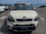 ✅ 2012 Kia Soul • VIN: KNDJT2A59C7410809 • Лот: 67914605. Опубликован ранее на Copart с пробегом 149 119 миль. Бесплатный доступ к архиву аукционных продаж из США и подробный отчёт об истории автомобиля на DreamBid. Изображение 5.