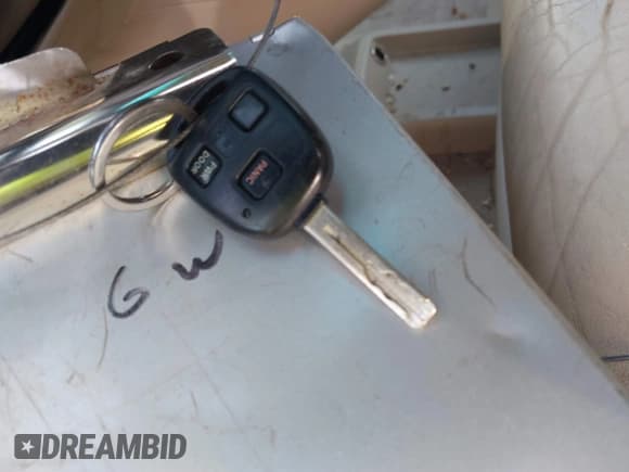 ✅ 2007 Lexus RX 350 • VIN: 2T2GK31U97C001140 • Лот: 41645985. Опубликован ранее на IAAI с пробегом 207 054 миль. Бесплатный доступ к архиву аукционных продаж из США и подробный отчёт об истории автомобиля на DreamBid. Изображение 11.