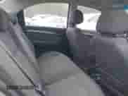 2008 Chevrolet Aveo LS z VIN KL1TD566X8B151512, wystawiony jako IAAI lot #41364928 z przebiegiem 67 477 mil mil oraz . Historia ofert i sprzedaży dostępna na DreamBid. Obrazek 8.