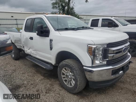 ✅ 2018 Ford F-250 XL • VIN: 1FT7X2B68JEB06238 • Lot: 67950745. Listed on Copart with 86,670 mi. Free auction sales archive from the USA and detailed vehicle history report at DreamBid. Image 4.