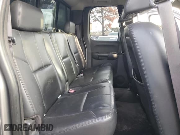 ✅ 2008 Chevrolet Silverado 1500 1LT • VIN: 2GCEC19JX81103361 • Lot: 92130605. Listed on Copart with 195,762 mi. Free auction sales archive from the USA and detailed vehicle history report at DreamBid. Image 10.